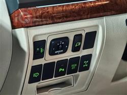 تۆیۆتا لاند کروزەر